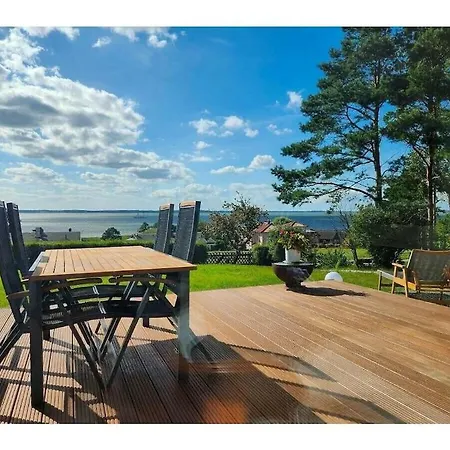 With 1 Bedroom Nyaraló